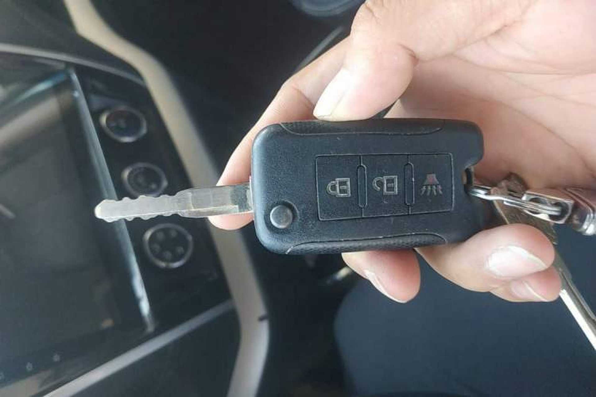 Used Dongfeng Ruichi 6 2019 2.5T Manual Two-Wheel Drive Diesel Standard Version ZD25T5 Vehicle Key