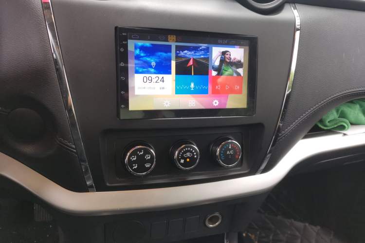 Used Dongfeng Ruichi 6 2019 2.4L Manual Two-Wheel Drive Gasoline Standard Version 2TZD Audio And AC Panel