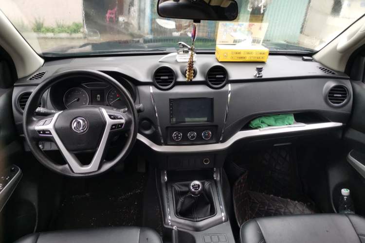 Used Dongfeng Ruichi 6 2019 2.4L Manual Two-Wheel Drive Gasoline Standard Version 2TZD Center Console