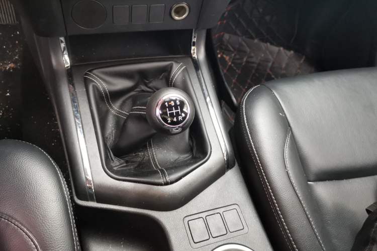 Used Dongfeng Ruichi 6 2019 2.4L Manual Two-Wheel Drive Gasoline Standard Version 2TZD Gear Lever