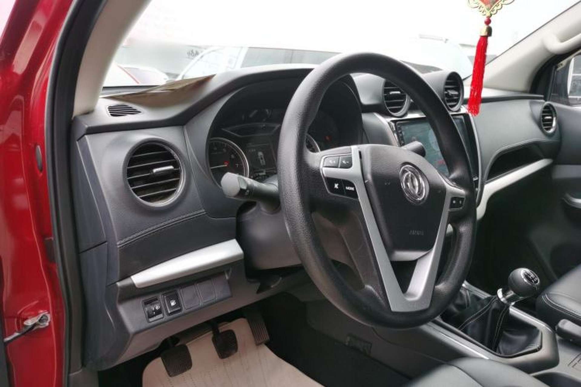 Used Dongfeng Ruichi 6 2019 2.4L Manual Two-Wheel Drive Gasoline Standard Version 2TZD Center Console