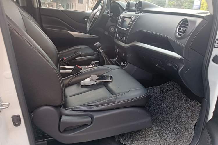 Used Dongfeng Ruichi 6 2019 2.4L Manual 4x4 Gasoline Standard Version China VI Emission Standard 2TZD Right Front Seat