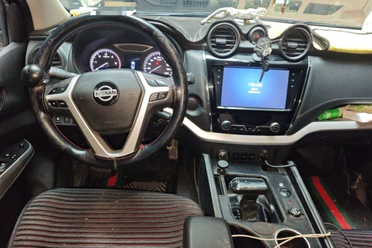 Used Dongfeng Ruichi 6 2020 2.3T Automatic All-Wheel-Drive Diesel Off-Road Version M9T Center Console