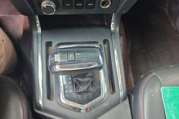 Used Dongfeng Ruichi 6 2020 2.3T Automatic All-Wheel-Drive Diesel Off-Road Version M9T Gear Lever