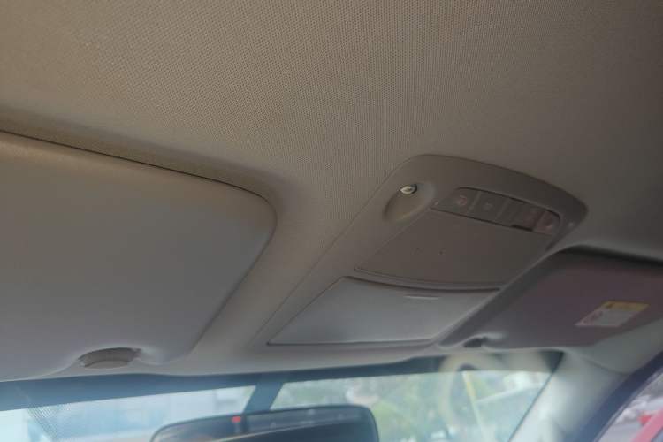 Used Dongfeng Ruichi 6 2020 2.3T Automatic All-Wheel-Drive Diesel Off-Road Version M9T Headliner