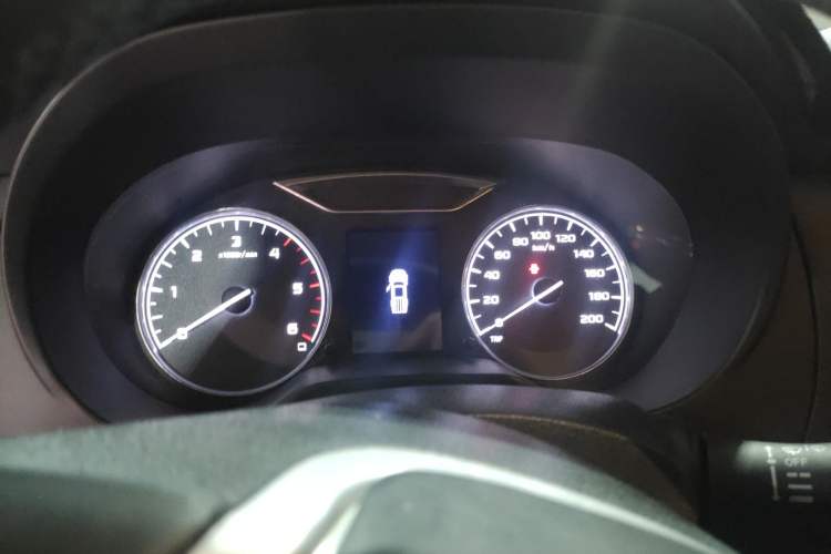 Used Dongfeng Ruichi 6 2020 2.3T Automatic All-Wheel Drive Diesel Luxury Version China VI Standard M9T Instrument Cluster