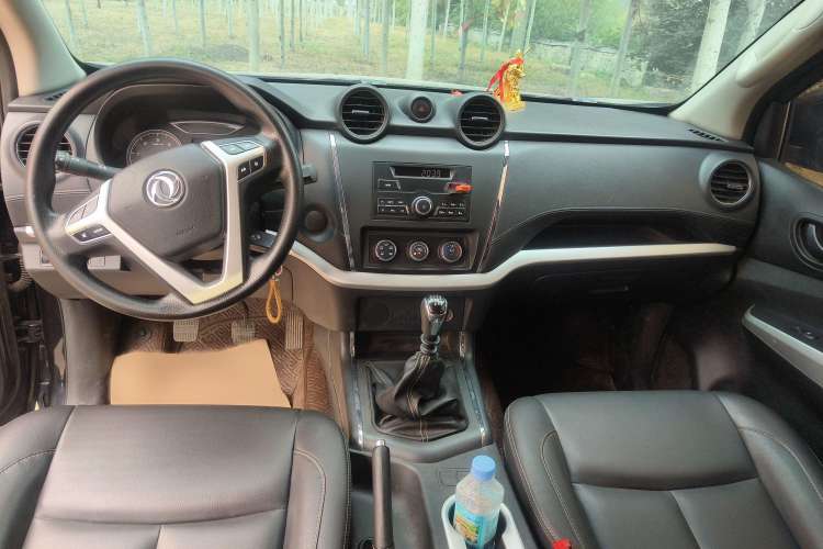 Used Dongfeng Ruichi 6 2020 2.3T Manual Two-Wheel Drive Diesel Standard Version China VI Emission Standard with Long Cargo Bed M9T Interior 3