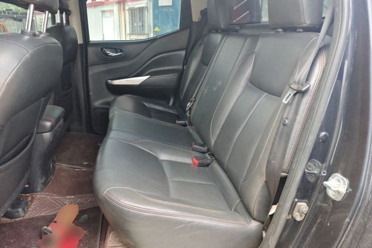 Used Dongfeng Ruichi 6 2020 2.3T Automatic All-Wheel-Drive Diesel Off-Road Version M9T Left Rear Seat