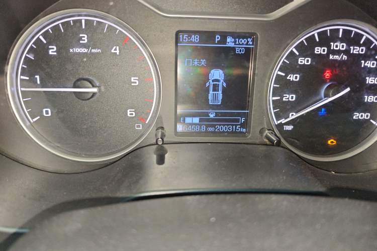 Used Dongfeng Ruichi 6 2020 2.3T Automatic All-Wheel-Drive Diesel Off-Road Version M9T Odometer Close Up