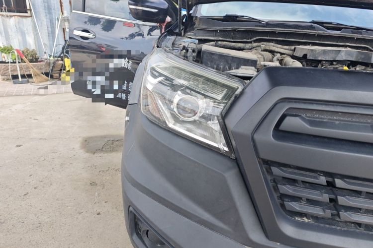 Used Dongfeng Ruichi 6 2020 2.3T Automatic All-Wheel-Drive Diesel Off-Road Version M9T Right Front Headlight