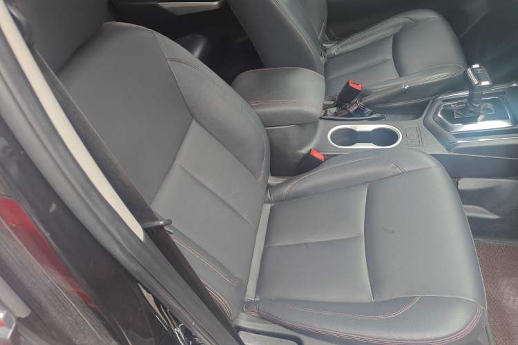 Used Dongfeng Ruichi 6 2020 2.3T Automatic All-Wheel-Drive Diesel Off-Road Version M9T Right Front Seat