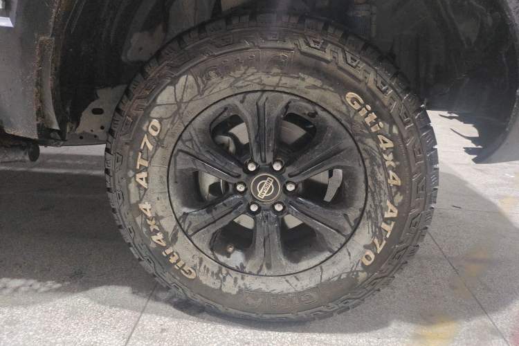 Used Dongfeng Ruichi 6 2020 2.3T Automatic All-Wheel Drive Diesel Luxury Version China VI Standard M9T Right Front Wheel Hub