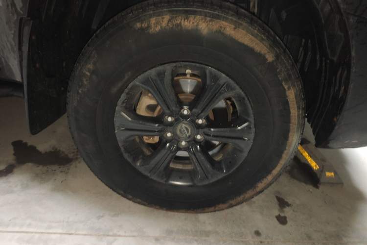 Used Dongfeng Ruichi 6 2020 2.3T Automatic All-Wheel-Drive Diesel Off-Road Version M9T Right Front Wheel Hub