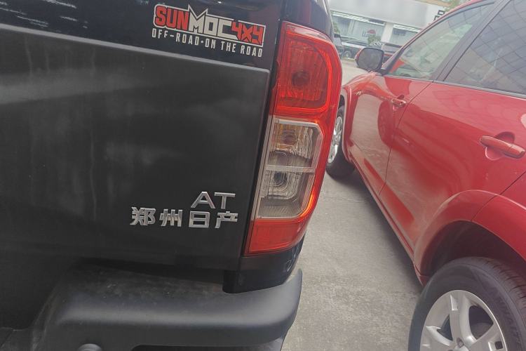 Used Dongfeng Ruichi 6 2020 2.3T Automatic All-Wheel-Drive Diesel Off-Road Version M9T Right Rear Taillight