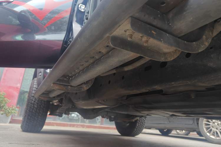 Used Dongfeng Ruichi 6 2020 2.3T Automatic All-Wheel-Drive Diesel Off-Road Version M9T Right Side Sill