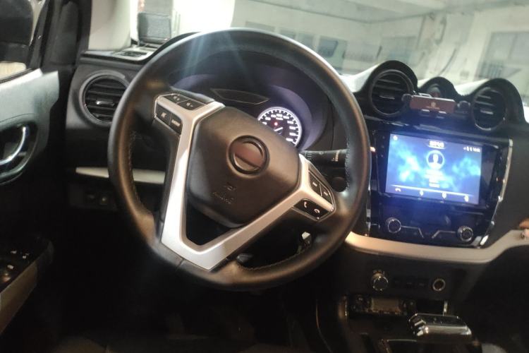 Used Dongfeng Ruichi 6 2020 2.3T Automatic All-Wheel Drive Diesel Luxury Version China VI Standard M9T Steering Wheel