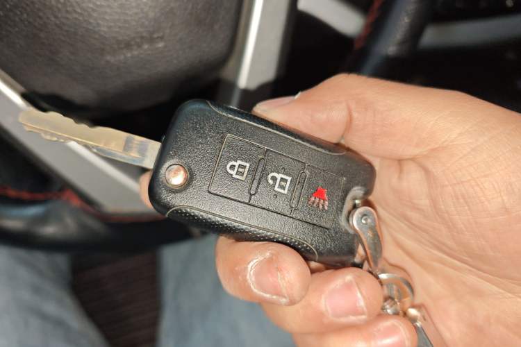 Used Dongfeng Ruichi 6 2020 2.3T Automatic All-Wheel-Drive Diesel Off-Road Version M9T Vehicle Key