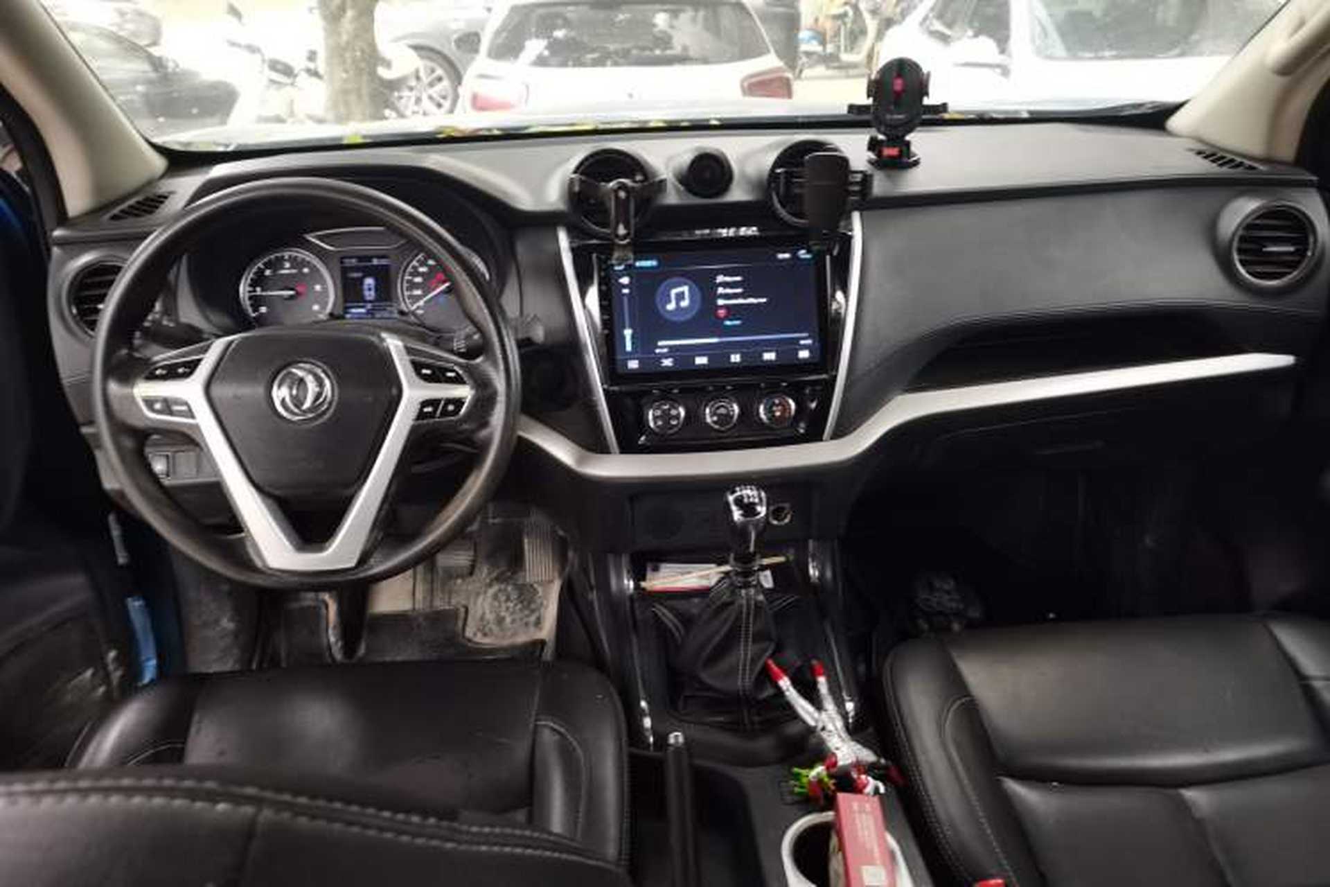 Used Dongfeng Ruichi 6 2020 2.3T Manual Two-Wheel Drive Diesel Standard Version China VI Emission Standard with Long Cargo Bed M9T Center Console