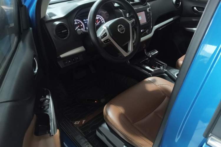 Used Dongfeng Ruichi 6 2020 2.3T Urban Edition Automatic Diesel Two-Wheel Drive Luxury M9T Driver Seat