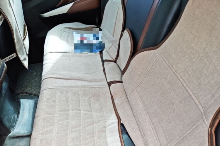 Used Dongfeng Ruichi 6 2020 2.3T Automatic All-Wheel Drive Diesel Luxury Version China VI Standard M9T Left Rear Seat