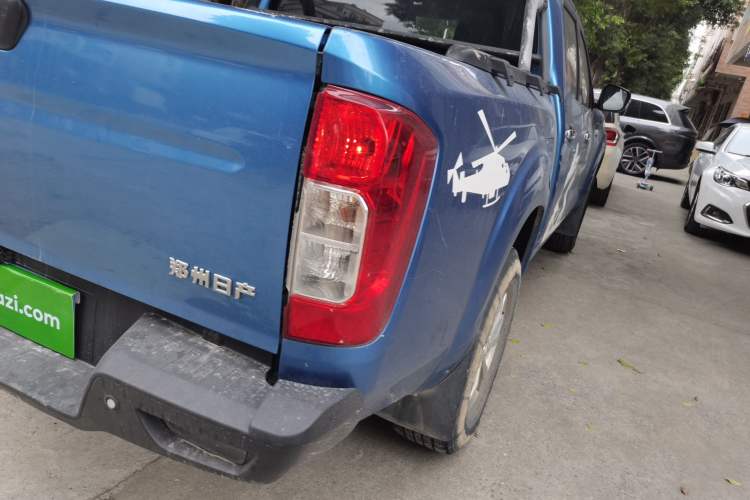 Used Dongfeng Ruichi 6 2020 2.3T Manual Two-Wheel Drive Diesel Standard Version China VI Emission Standard with Long Cargo Bed M9T Right Rear Taillight