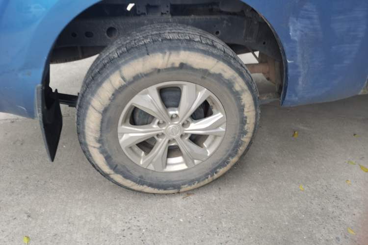 Used Dongfeng Ruichi 6 2020 2.3T Manual Two-Wheel Drive Diesel Standard Version China VI Emission Standard with Long Cargo Bed M9T Right Rear Wheel Hub