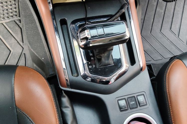 Used Dongfeng Ruichi 6 2020 2.3T Automatic All-Wheel Drive Diesel Flagship Version China VI Standard M9T Gear Lever