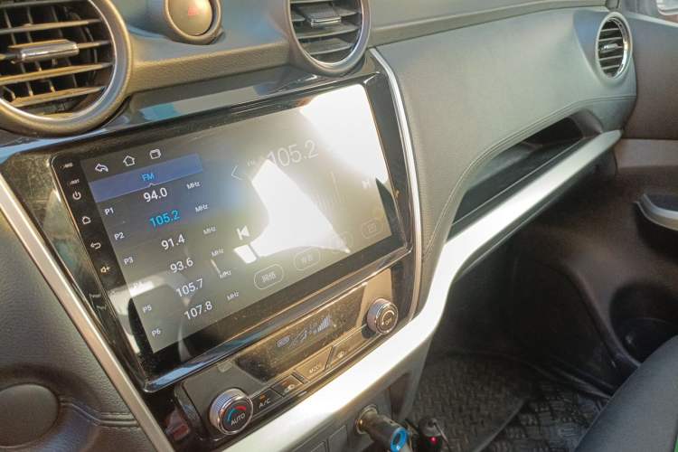 Used Dongfeng Ruichi 6 2020 2.4L Manual 4x4 Gasoline Standard Version China VI Emission Standard 2TZD Audio And AC Panel
