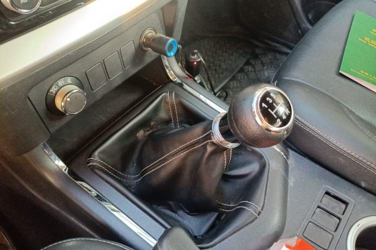 Used Dongfeng Ruichi 6 2020 2.4L Manual 4x4 Gasoline Standard Version China VI Emission Standard 2TZD Gear Lever