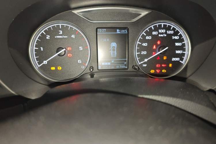 Used Dongfeng Ruichi 6 2020 2.3T Urban Edition Manual Diesel Two-Wheel-Drive Standard M9T Odometer Close Up