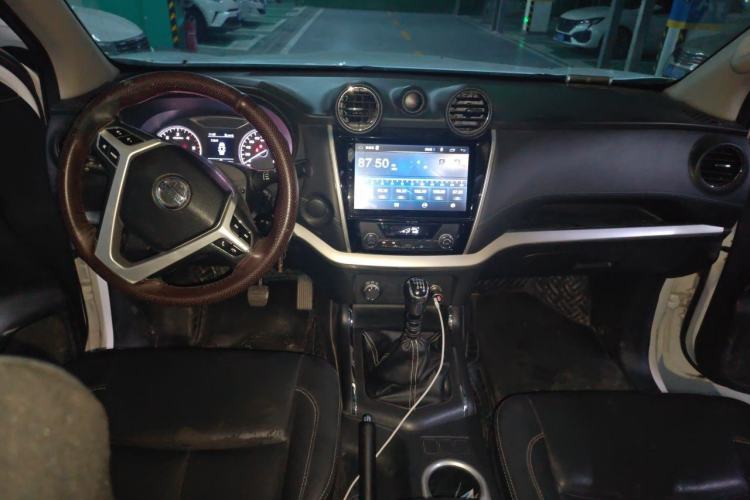 Used Dongfeng Ruichi 6  Center Console