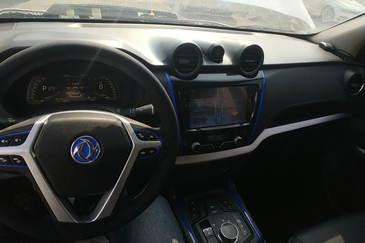 Used Dongfeng Ruichi 6 2020 EV model Center Console