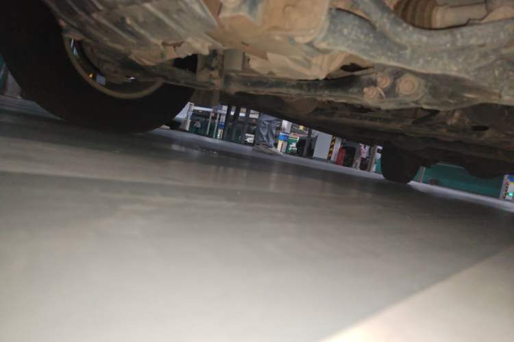 Used Dongfeng Ruichi 6  Chassis Front Left