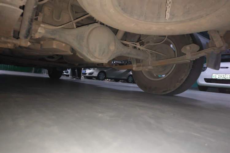 Used Dongfeng Ruichi 6  Chassis Rear Left