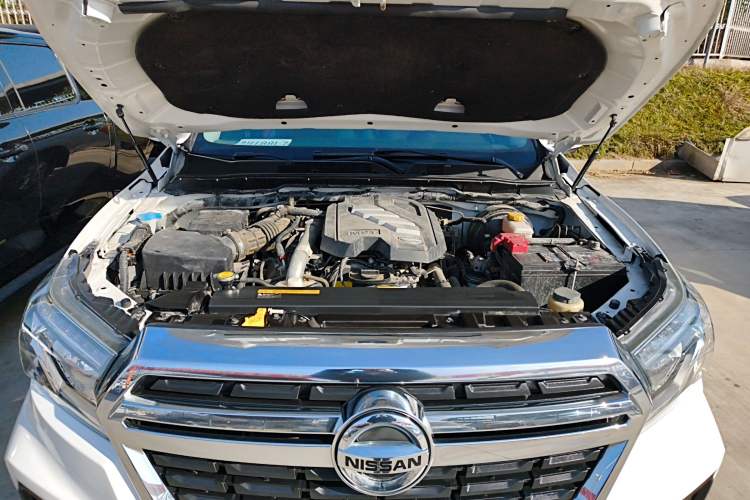 Used Dongfeng Ruichi 6 2020 2.3T Automatic 2WD Diesel Luxury Version China VI Standard M9T Engine Bay