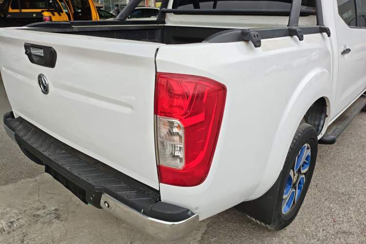 Used Dongfeng Ruichi 6 2020 EV model Exterior 3