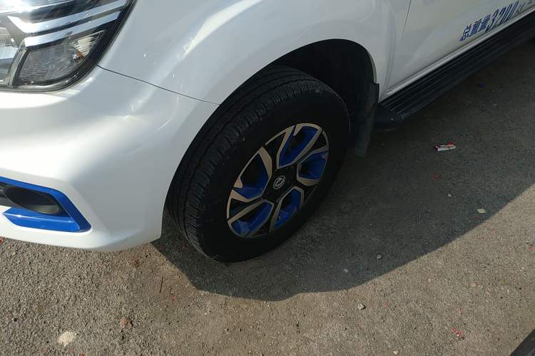 Used Dongfeng Ruichi 6 2020 EV model Exterior 4