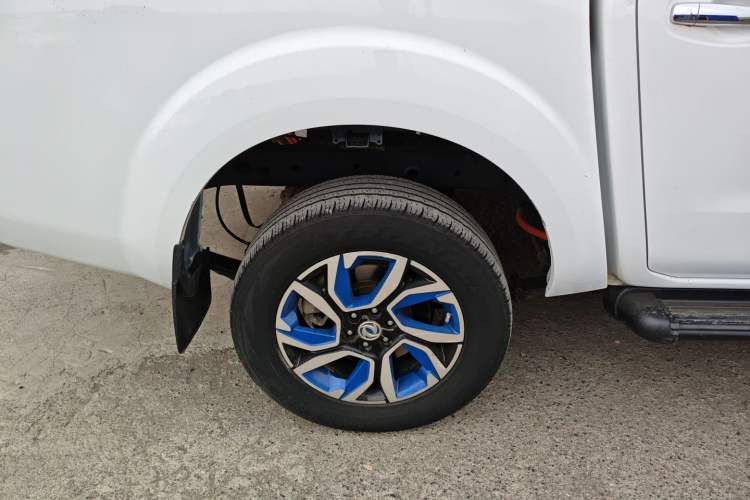 Used Dongfeng Ruichi 6 2020 EV model Exterior 5