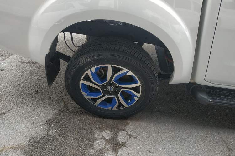 Used Dongfeng Ruichi 6 2020 EV model Exterior 5