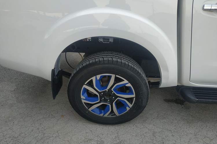 Used Dongfeng Ruichi 6 2020 EV model Exterior 5