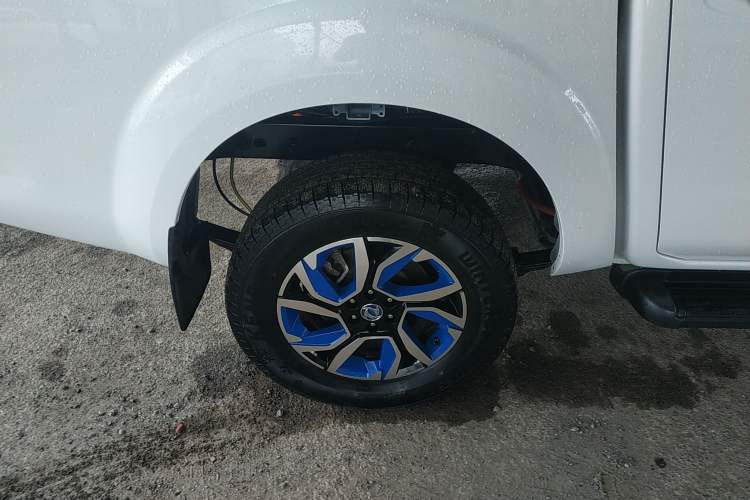 Used Dongfeng Ruichi 6 2020 EV model Exterior 5