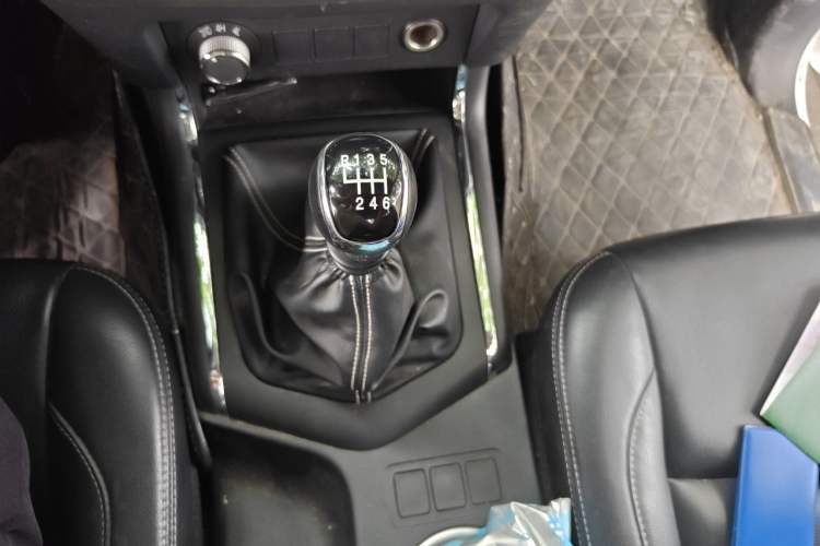 Used Dongfeng Ruichi 6 2020 2.3T Manual 4x4 Diesel Standard Version China VI Emission Standard with Long Cargo Bed – M9T Gear Lever