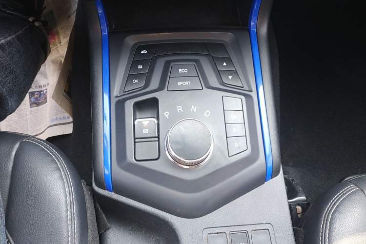 Used Dongfeng Ruichi 6 2020 EV model Gear Lever