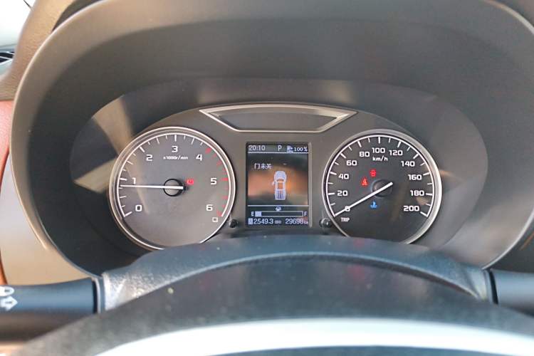 Used Dongfeng Ruichi 6 2020 2.3T Automatic 2WD Diesel Luxury Version China VI Standard M9T Instrument Cluster