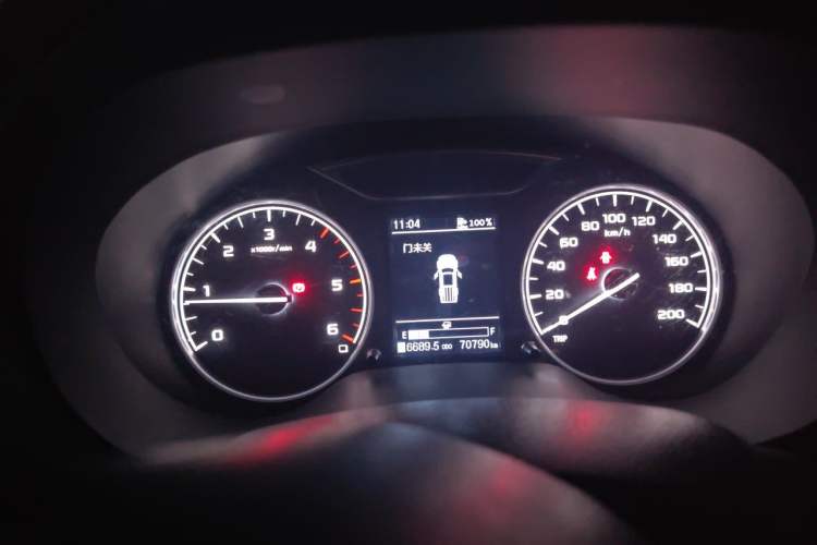 Used Dongfeng Ruichi 6  Instrument Cluster