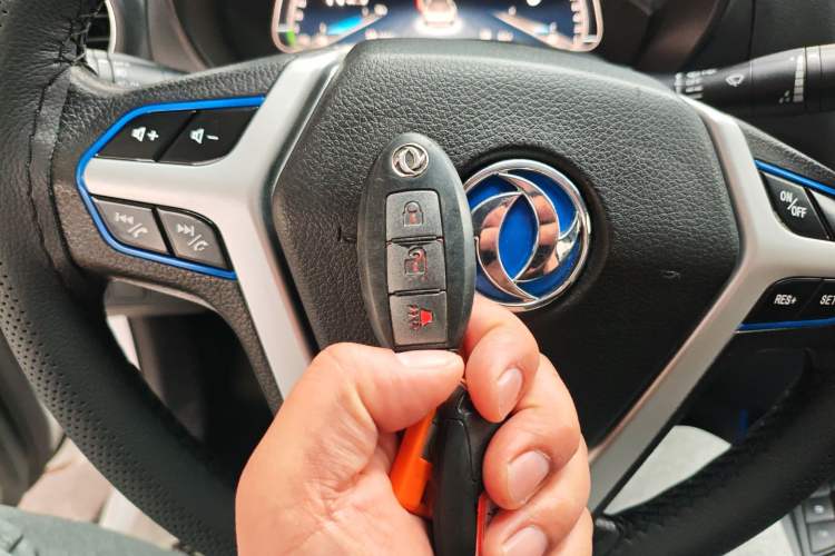 Used Dongfeng Ruichi 6 2020 EV model Interior 1
