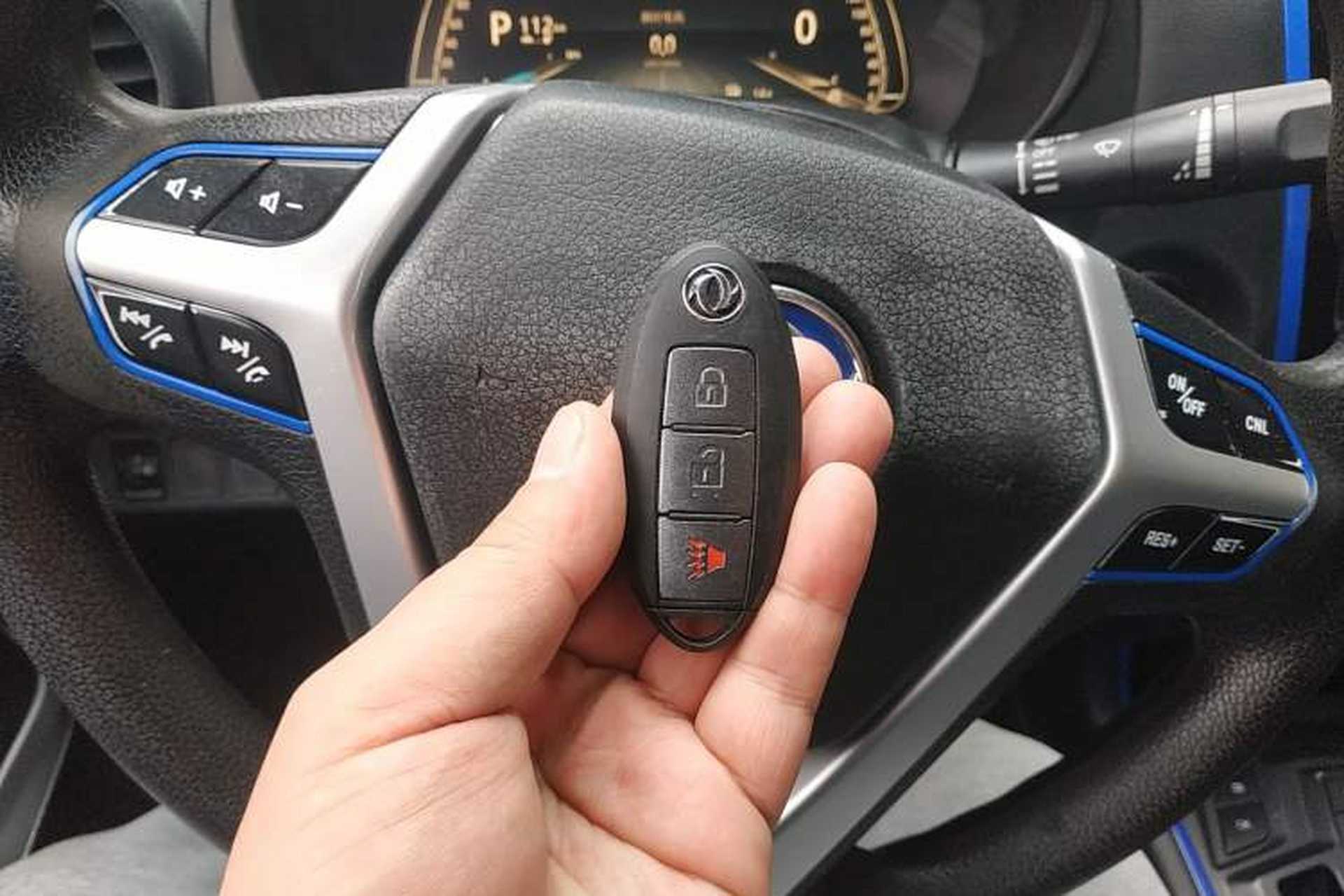 Used Dongfeng Ruichi 6 2020 EV model Interior 1
