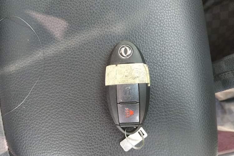 Used Dongfeng Ruichi 6 2020 EV model Interior 1