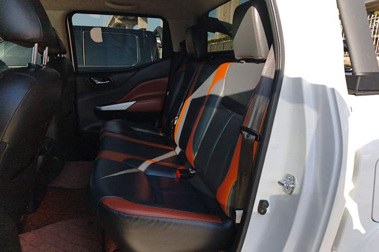 Used Dongfeng Ruichi 6 2020 2.3T Automatic 2WD Diesel Luxury Version China VI Standard M9T Interior 4