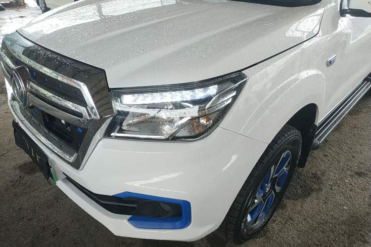 Used Dongfeng Ruichi 6 2020 EV model Left Front Headlight